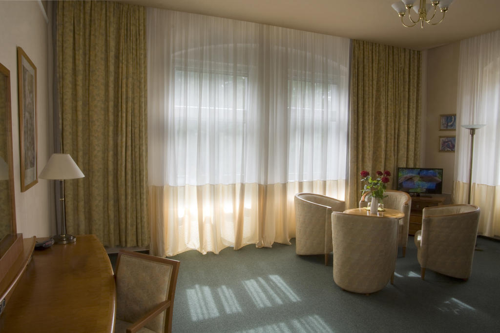 Dr. Adler Spa & Kurhotel Františkovy Lázně Kültér fotó