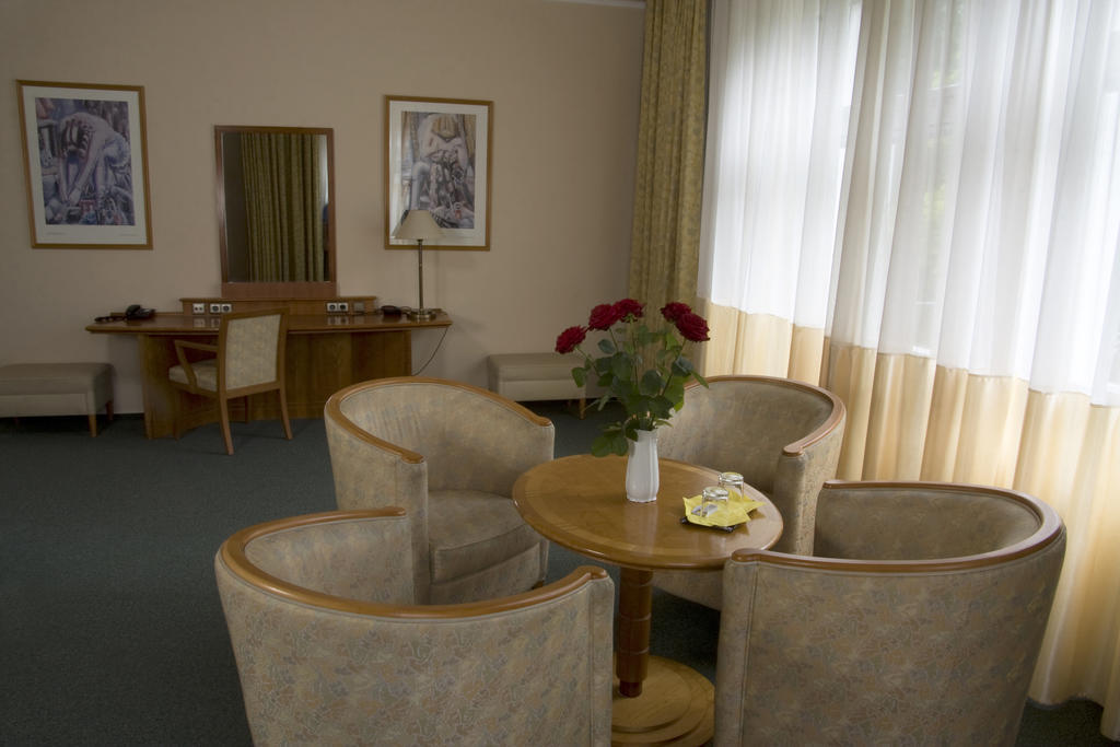 Dr. Adler Spa & Kurhotel Františkovy Lázně Kültér fotó