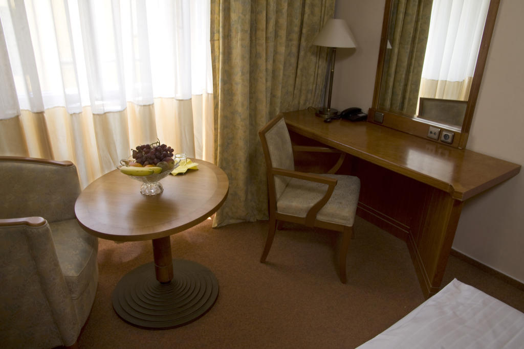 Dr. Adler Spa & Kurhotel Františkovy Lázně Szoba fotó