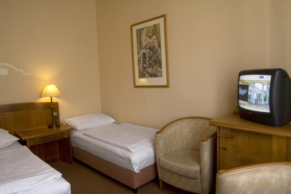 Dr. Adler Spa & Kurhotel Františkovy Lázně Szoba fotó